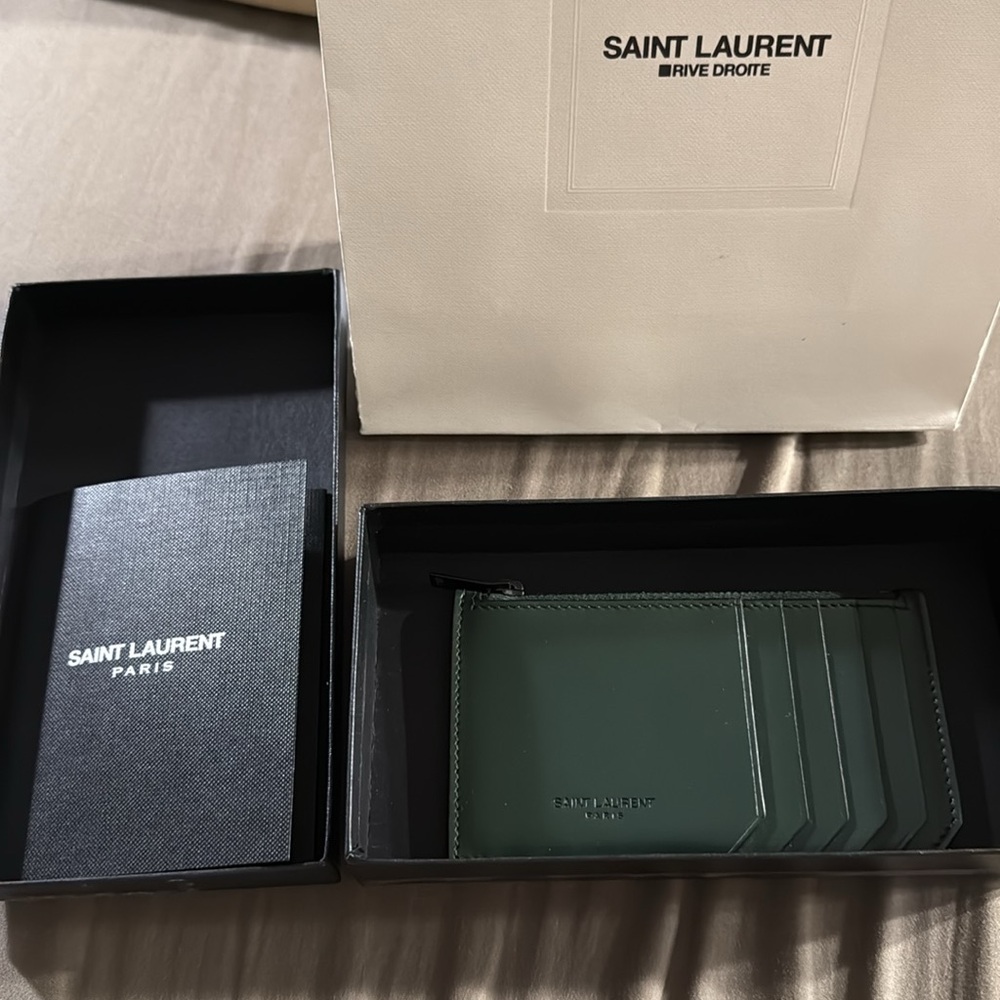 Saint Laurent Green Card Holder - Picture 3 of 10